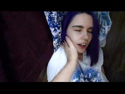 ❤️ Truvò a mo surella in l'armadiu è l'aiutò à cum ☑ Sluts à noi ❌